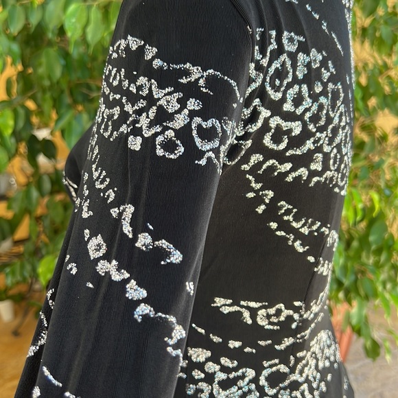 Cache stunning black dresses, Small. - Picture 9 of 11